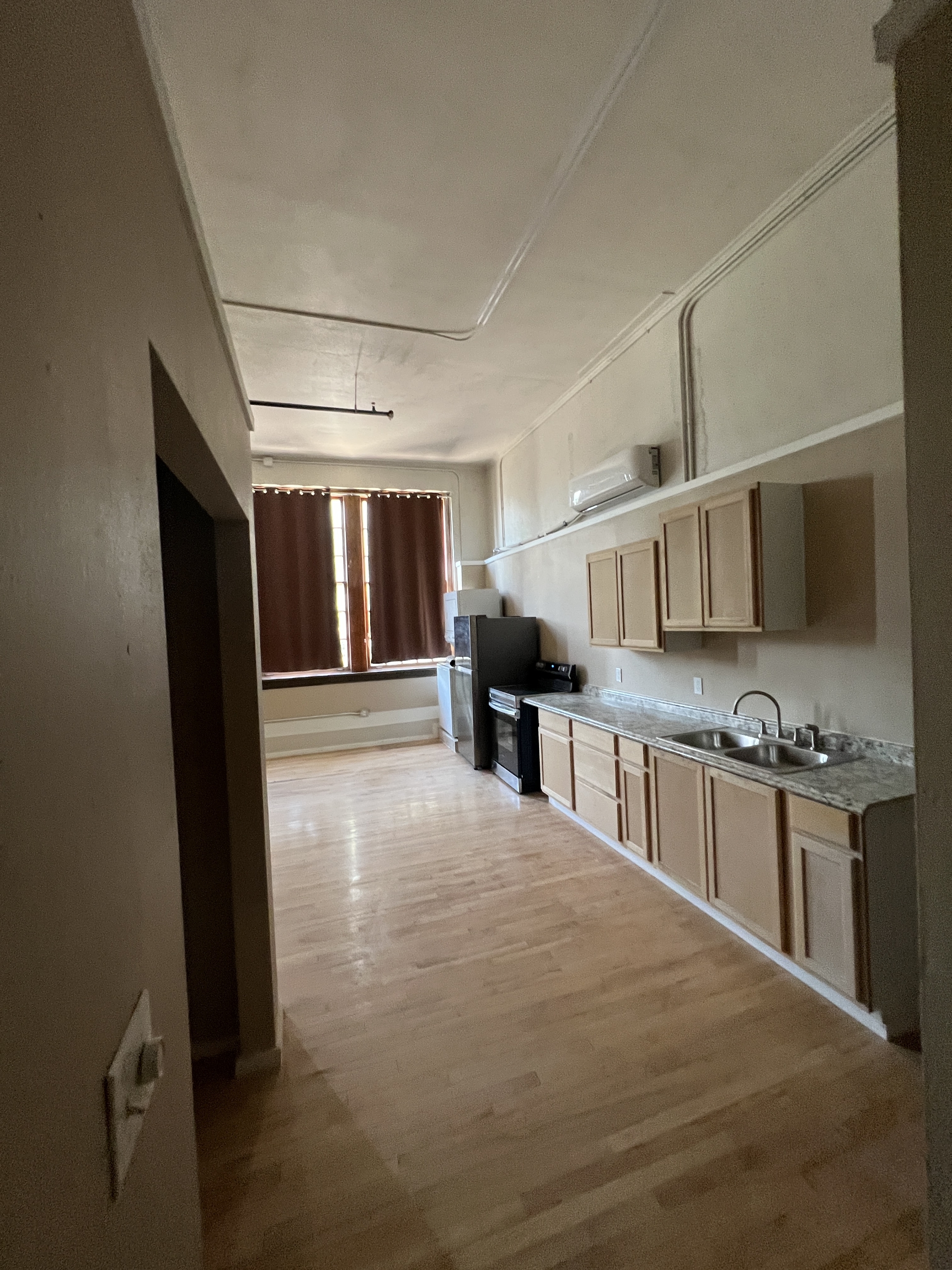 411 Clayton St - 12